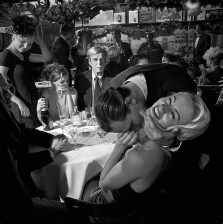 Larry Fink, Whose Photographs Were &lsquo;Political, Not Polemical,&rsquo; Dies at