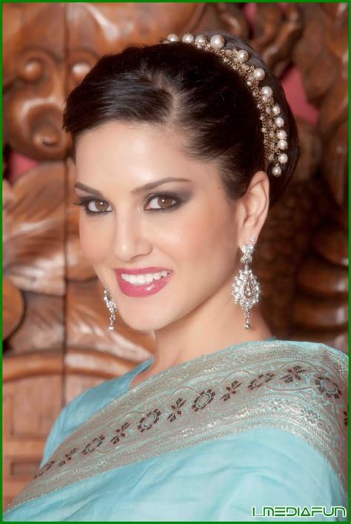 Latest Celebrity Pictures Indian Sexy Actress Gallery Cute Masuimi