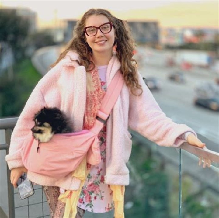 Laura Blair (Blogger) Wiki, Biography, Age, Boyfriend, Family, Facts