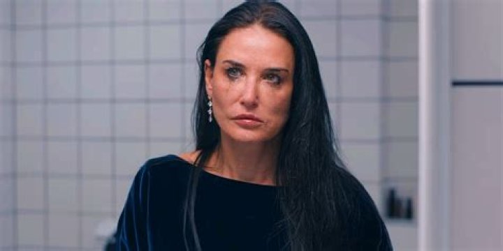 &ldquo;I&rsquo;m too sad to&ldquo; &Eta; dance performance &tau;&eta;&sigmaf; Ά&rho;&iota;&alpha;&sigmaf; &Mu;&pi;&omicron;&upsilon;&mu;&pi;ά&kappa;&eta; &sigma;&tau;&omicron; &Pi;&Lambda;&Upsilon;&Phi;&Alpha;