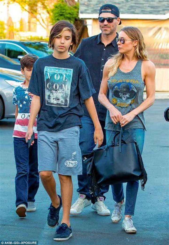 LeAnn Rimes enjoys dinner with husband Eddie Cibrian and stepsons