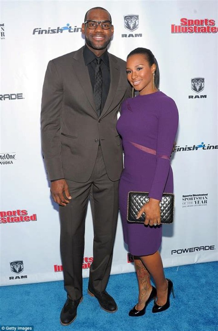 LeBron James takes pregnant wife Savannah Brinson to Greece for 'push