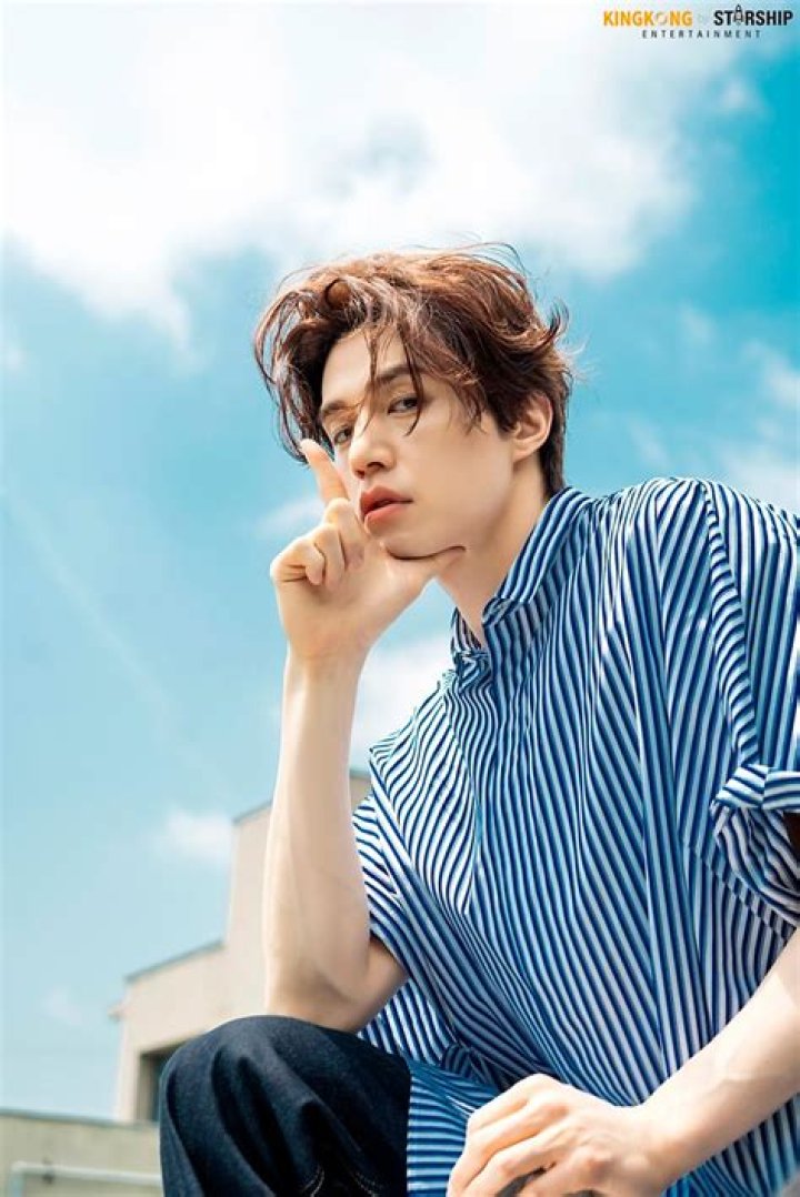 Lee Dong Wook Claims He's Not Fully Happy With Himself Yet KpopHit