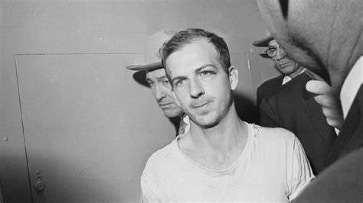 Lee Harvey Oswald's Apartment Building Is Coming Down, Dallas Declares