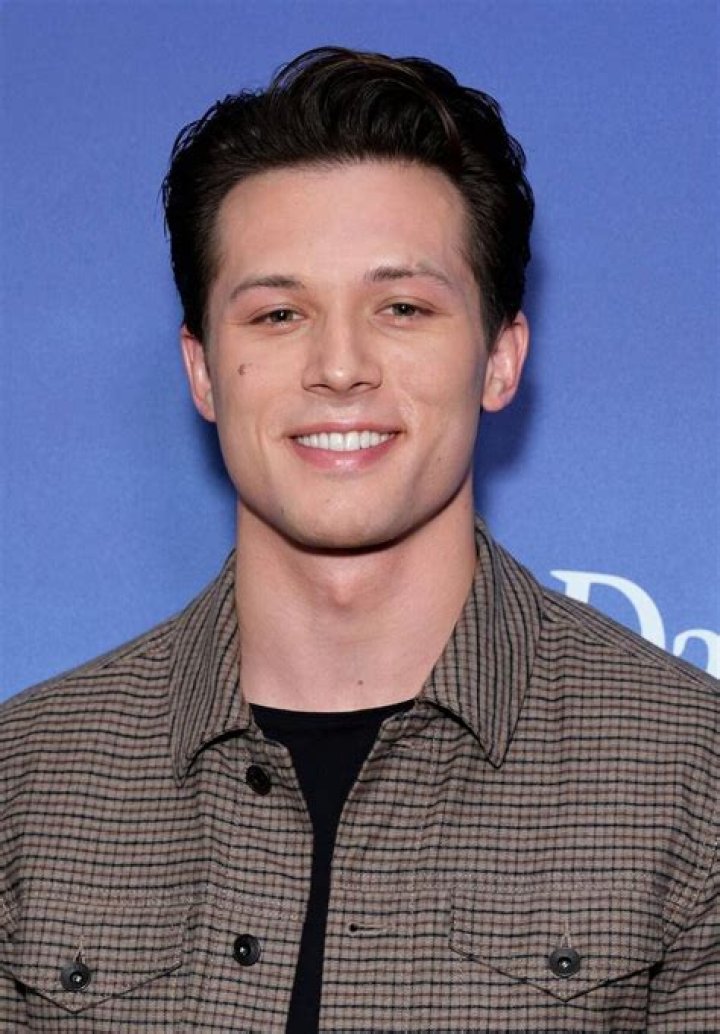 Leo Howard Doblaje Wiki Fandom
