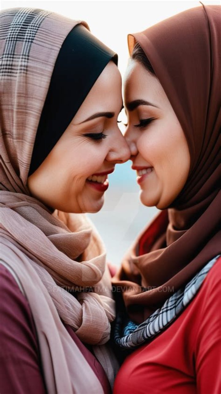 Lesbian hijab Lesbian arab Lesbian hot, Cute lesbian couples, Lesbian