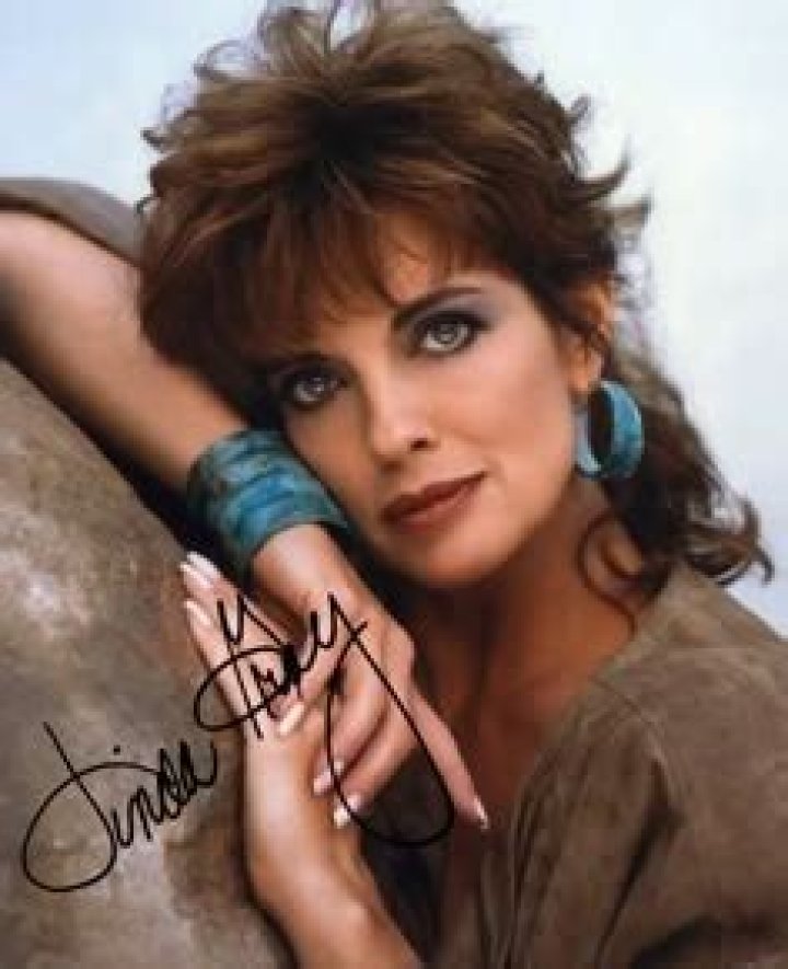 Linda Gray photo 532452