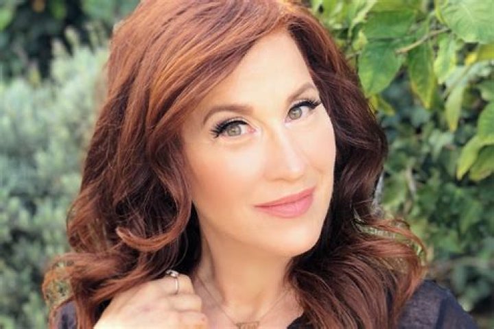 Lisa Ann Walter Carolines on Broadway