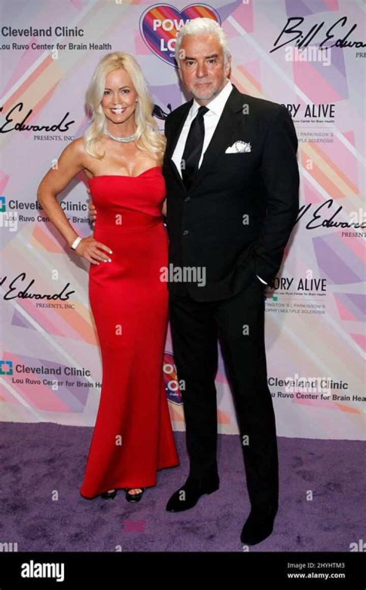 Lisa Mesloh and John O'Hurley at the Keep Memory Alive 23rd Annual