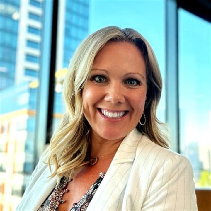Lisa Worthington Official Site for Woman Crush Wednesday WCW