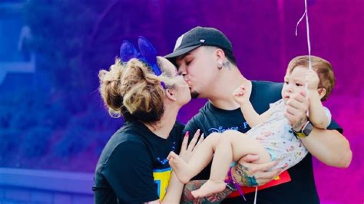LIVEN FAMILY OFFICIAL DISNEY WORLD GENDER REVEAL! *EMOTIONAL* YouTube