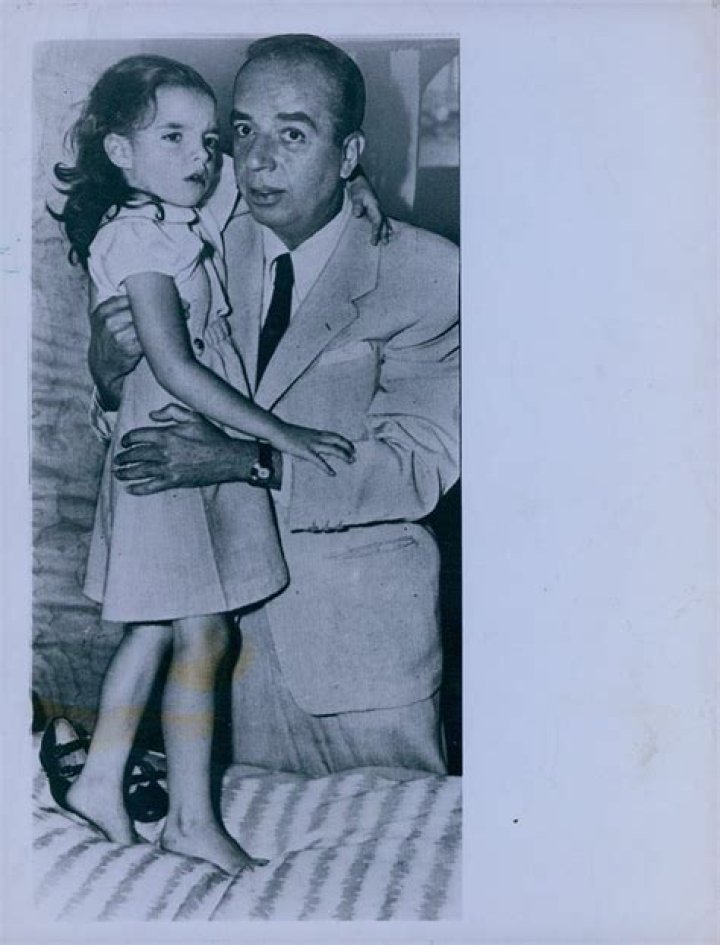 LIZA MINNELLI with dad VINCENTE MINNELLI at the 1969 Academy Awards.