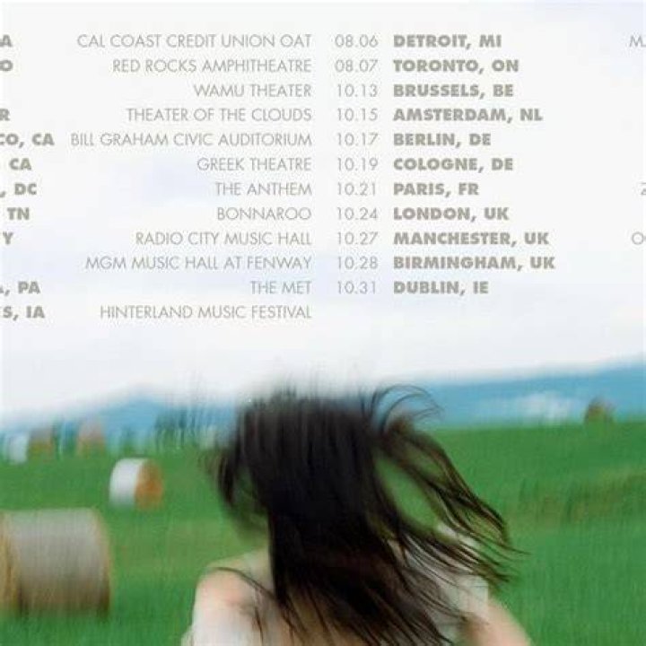 Lizzy McAlpine Announces 2024 "The Older Tour"