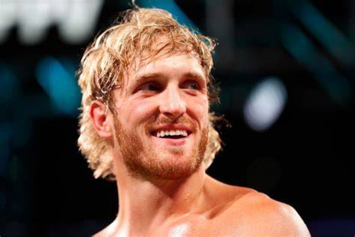 Logan Paul's amazing body transformation, from slim YouTuber to muscle