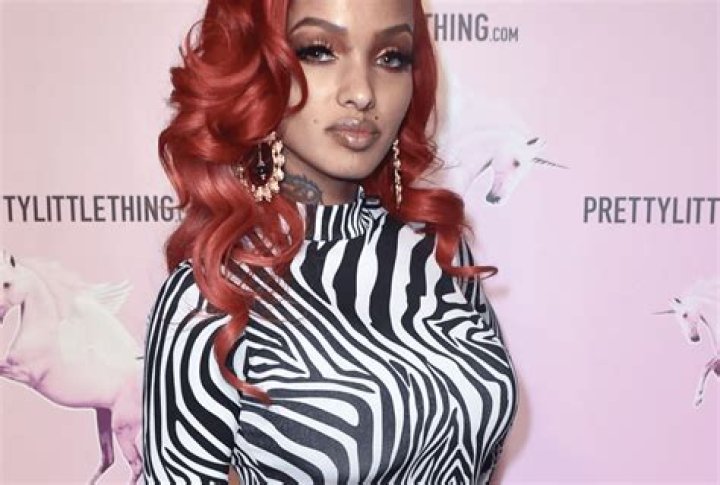 LoLa Monroe discusses being an entrepreneur, female artists she admires