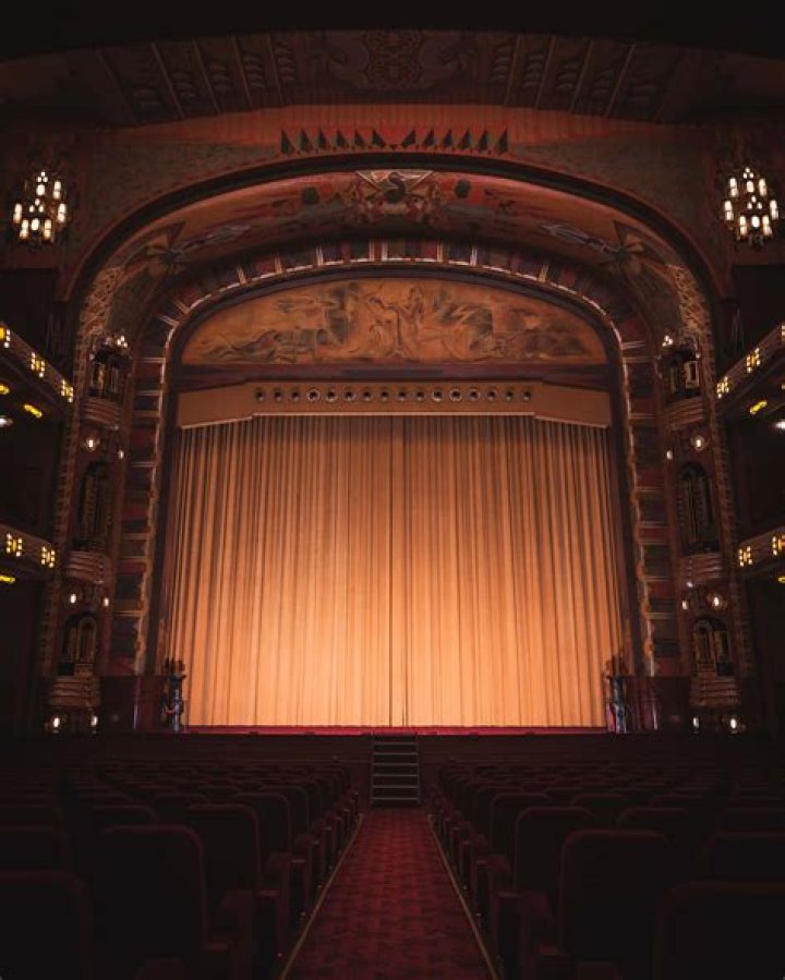 LonsleSaunieur Municipal Theater (LonsleSaunier) Structurae