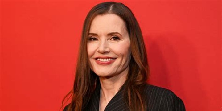 Louise Newbury Salary, Net worth, Bio, Ethnicity, Age Networth and Salary