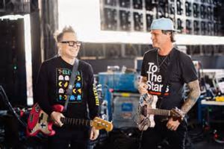 &lrm;Happy Birthday Mark Hoppus Radio Station on Apple Music