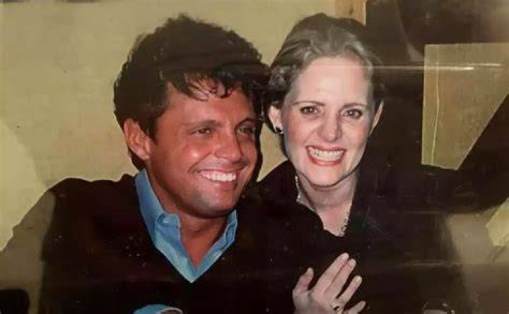 Luis Miguel y &Eacute;rika Buenfil la actriz revela como fue su romance