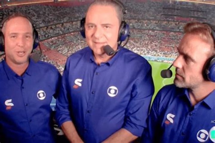 Luis Roberto comete gafe ao vivo em Fluminense x Al Ahly; assista