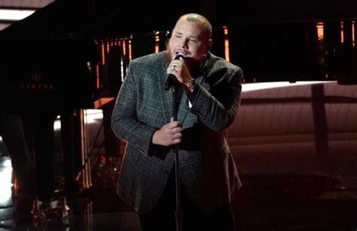 Luke Combs apologizes for past use of Confederate flag 'There is no
