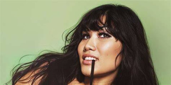 Lyn May invites her fans to &ldquo;get pretty&rdquo; with botox and publishes a