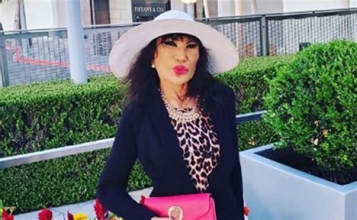 Lyn May sorprende con mini cintura, El Siglo de Torre&oacute;n