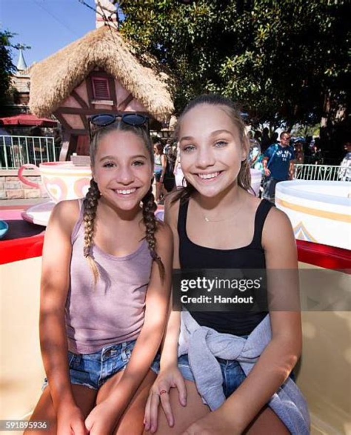 MACKENZIE ZIEGLER at Boohoo x Madison Beer Launch in Los Angeles 08/02