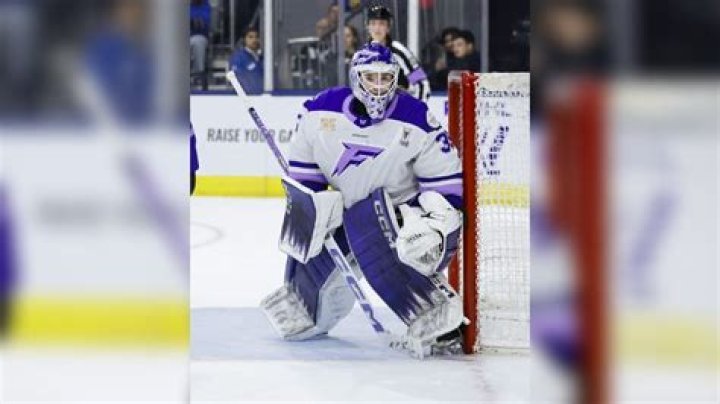 Maddie Rooney First Female Goaltender In NHL History