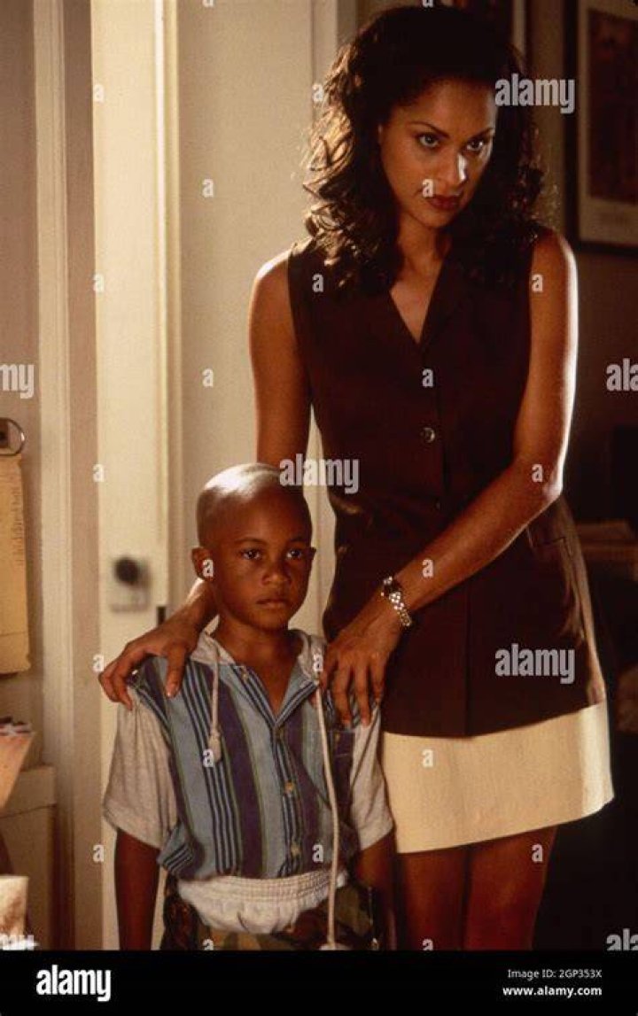 MAJOR PAYNE, from left Orlando Brown, Karyn Parsons, 1995. &copy; Universal