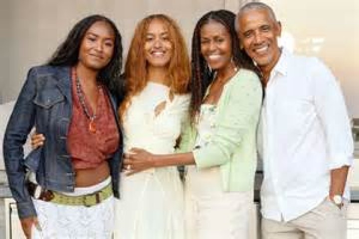 Malia Obama's gone from First Daughter to straightup menswearhead