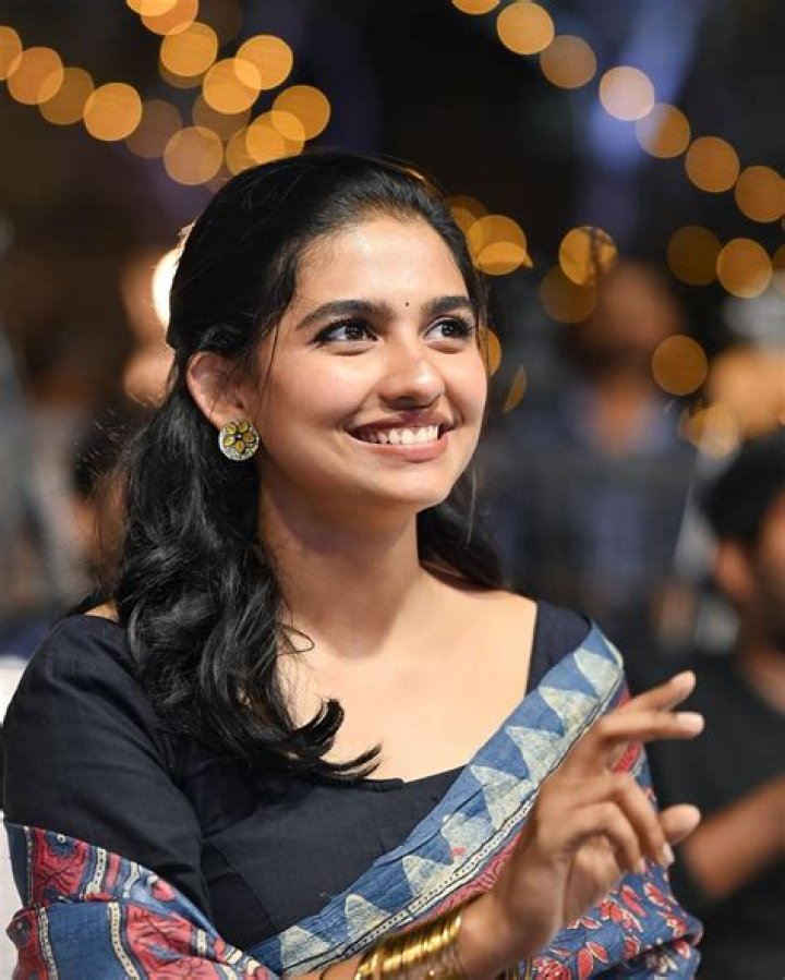 mamitha baiju photos (11) MixIndia