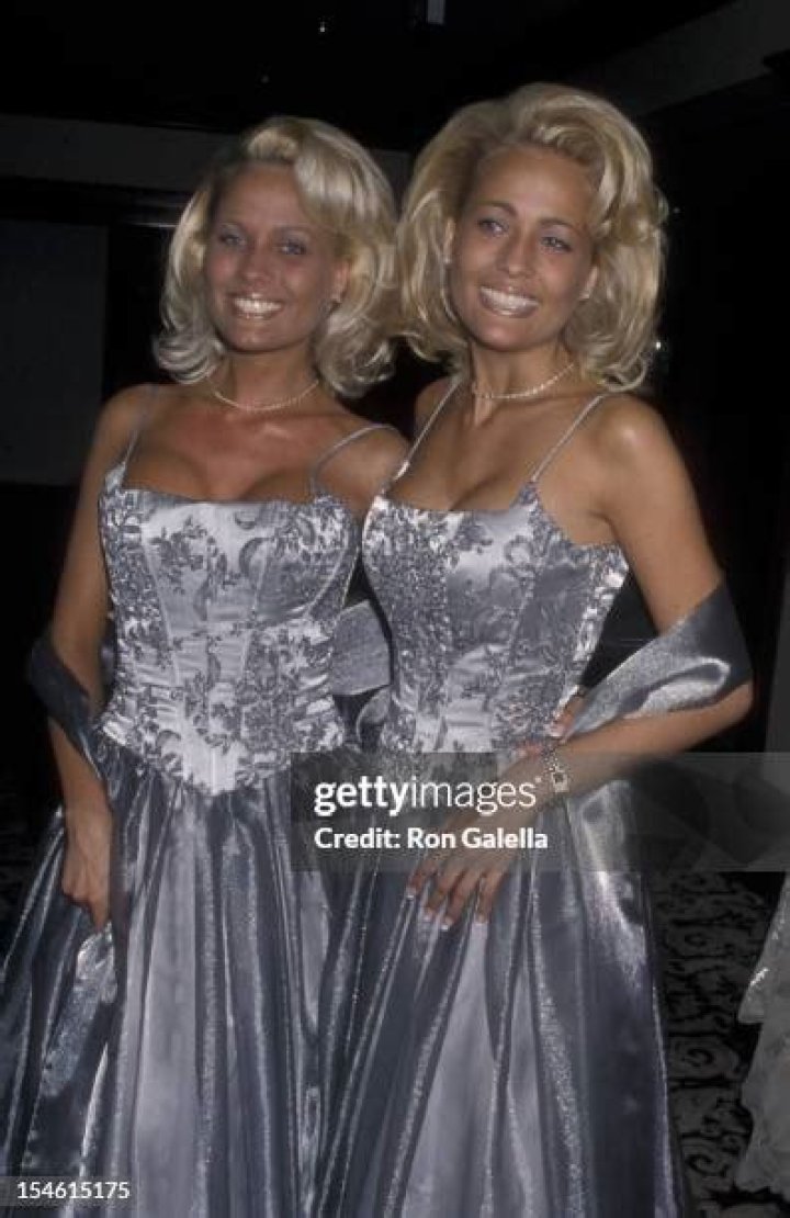 Mandy Bentley and Sandy Bentley attend Friar's Club Roast Honoring