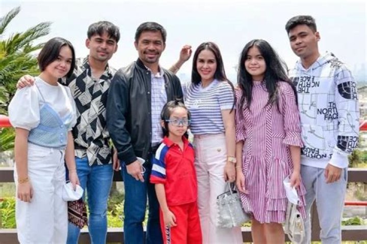 Manny Machado family, wife, children, parents, siblings