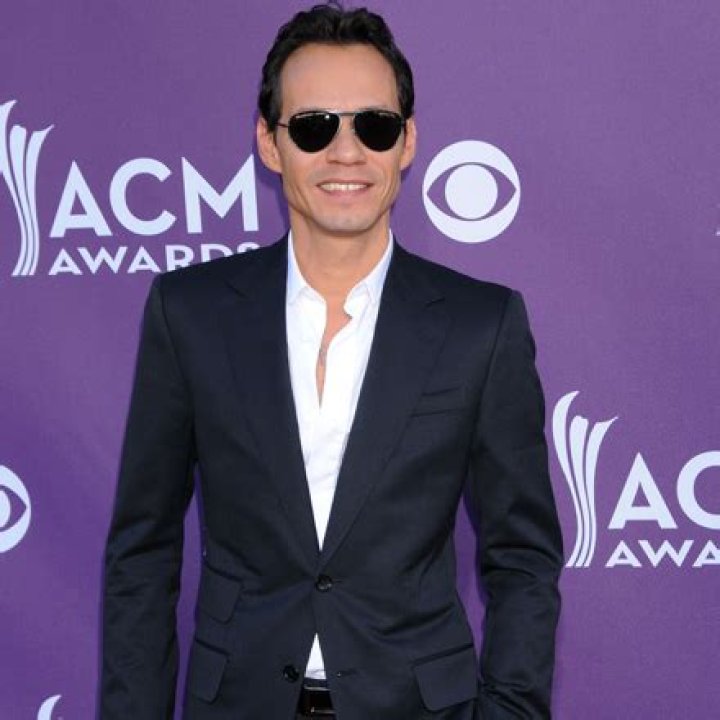 Marc Anthony bio, news, photos de Marc Anthony Closer