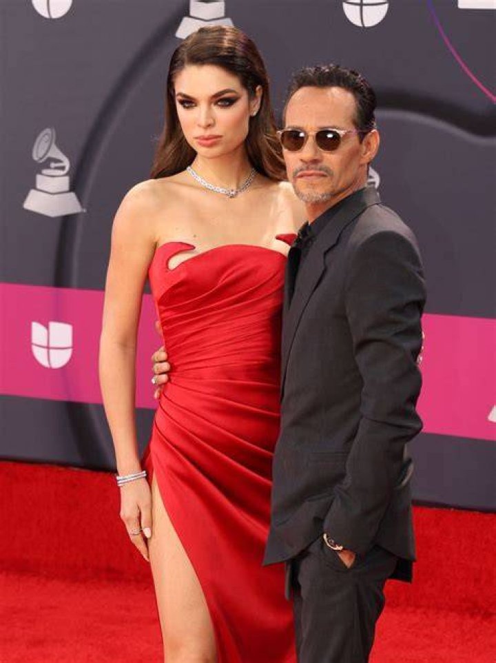 Marc Anthony y Nadia Ferreira presentan a Baby Blue