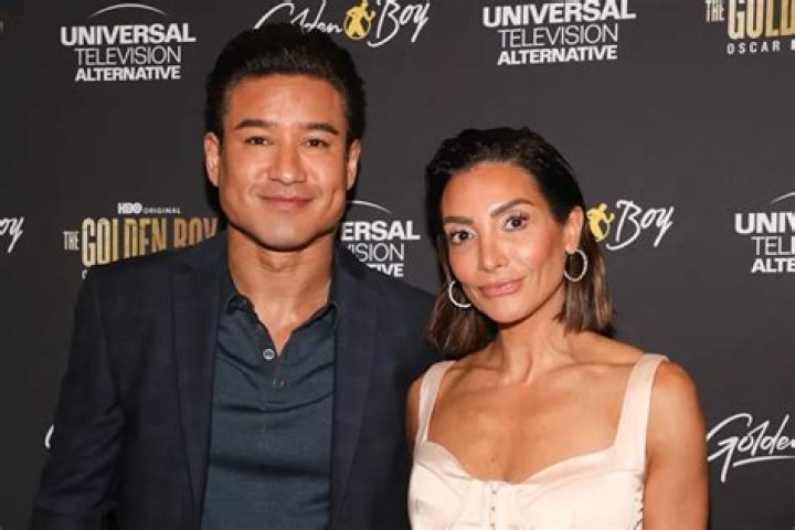 Mario Lopez and wife Courtney Mazza expecting third child