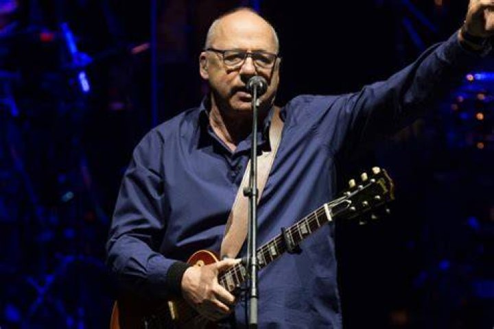 Mark Knopfler Net Worth Career & Lifestyle [2024 Update]