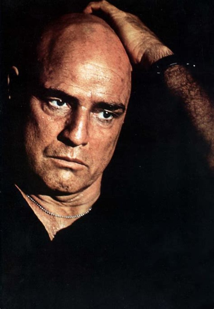 Marlon Brando prend 25 kilos avant Apocalypse now