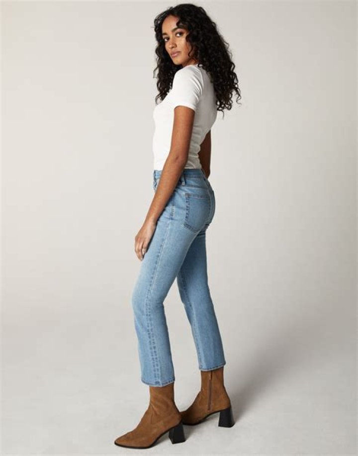 MARLOW MidRise Cropped Demi Flare in Beverly Unpublished Collection