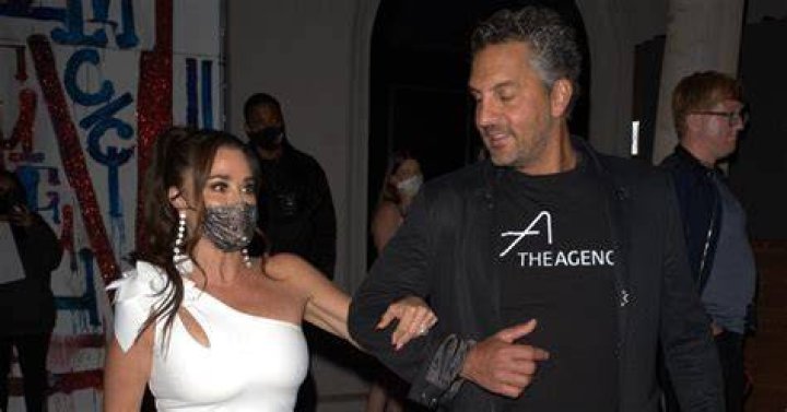 Mauricio Umansky Squashed Divorce, Cheating Theories Weeks Before