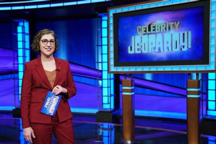 Mayim Bialik Height, What Is The Height Of Mayim Bialik? Sarkari