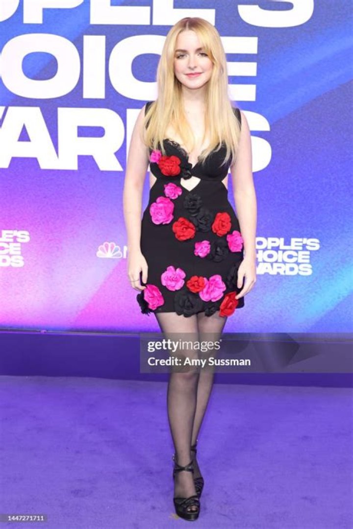 Mckenna Grace 2022 People&rsquo;s Choice Awards in Santa Monica &bull; CelebMafia