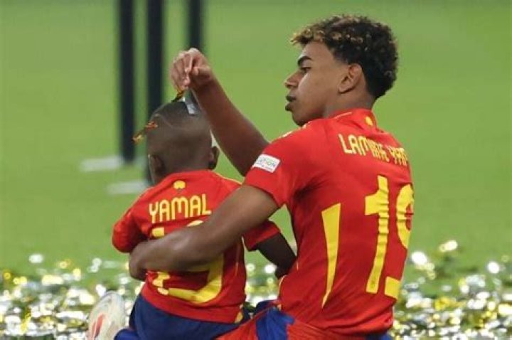 Meet Lamine Yamal Brother Kenye Yamal Family Background