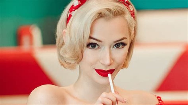 Meet Pinup Pixie Vintage Fashion Icon Crosses 10 Million Followers on