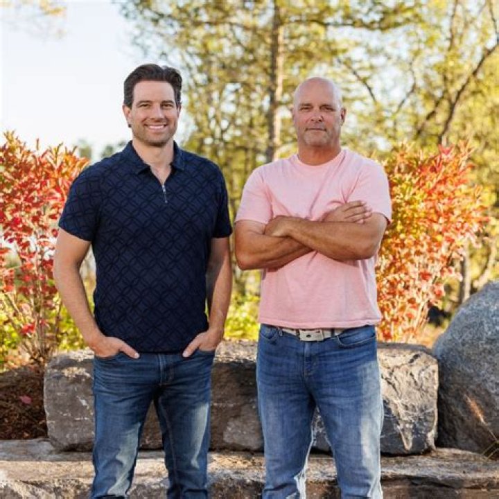 Meet Scott McGillivray Brother Andrew McGillivray And Sister