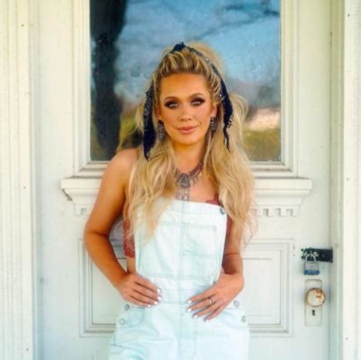 Megan Moroney to play free show at Cherokee Casino West