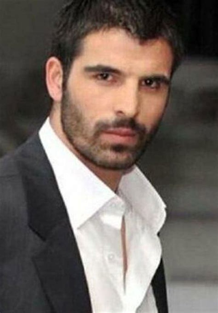 Mehmet Akif Alakurt'tan skandal paylaşım! "D&ouml;ver bayıltır sen uyurken