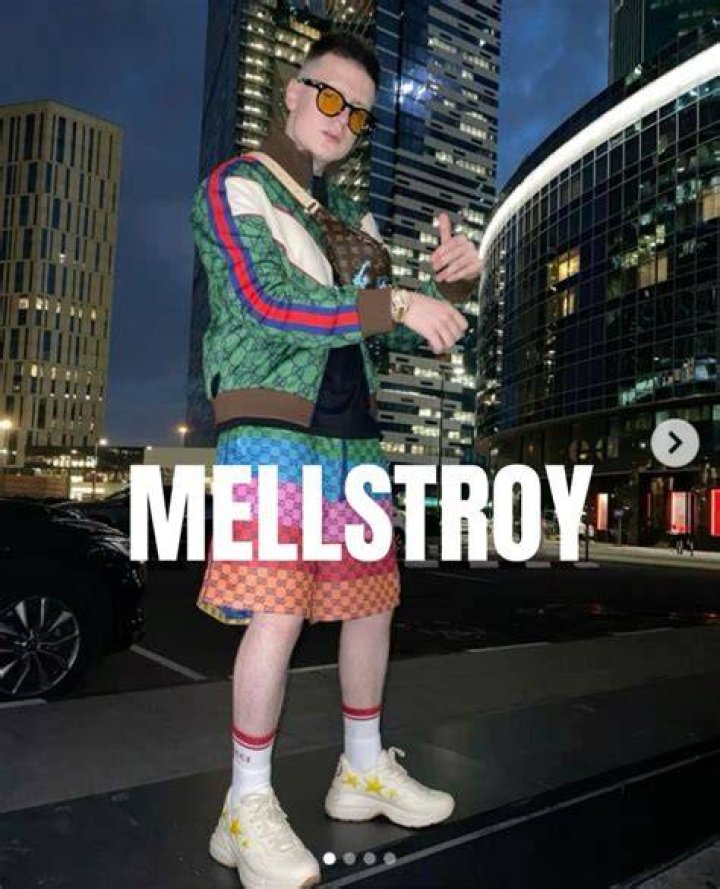 Mellstroy снова закидывает стримеров донатами на 7 млн рублей. У