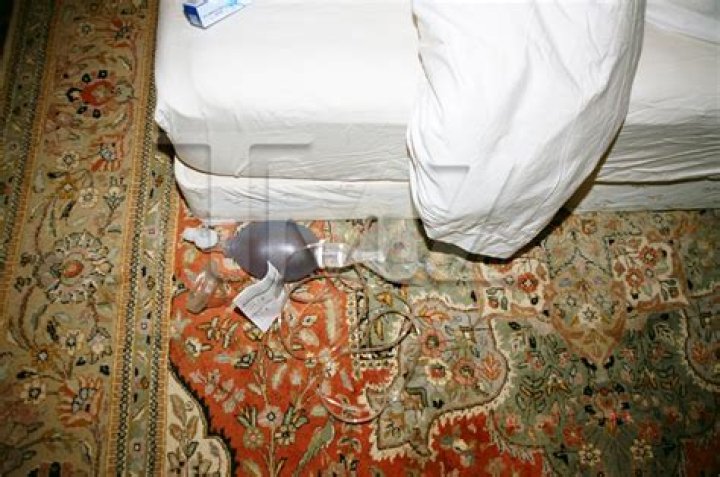 Michael Jackson&rsquo;s deathbed Photo shows creepy dolls and needles The